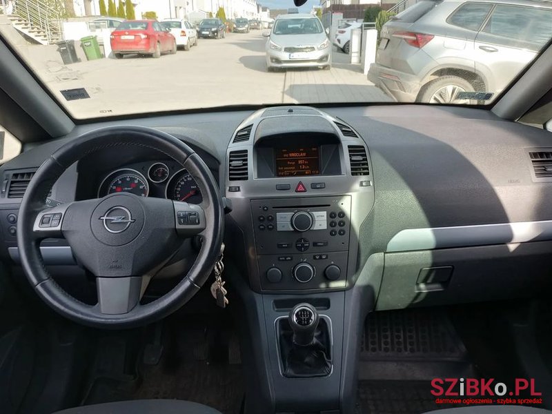 2005' Opel Zafira photo #4