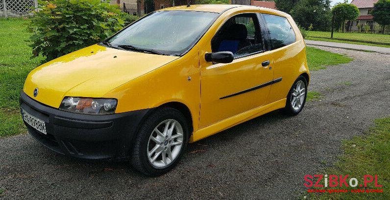 2009' Fiat Punto photo #1