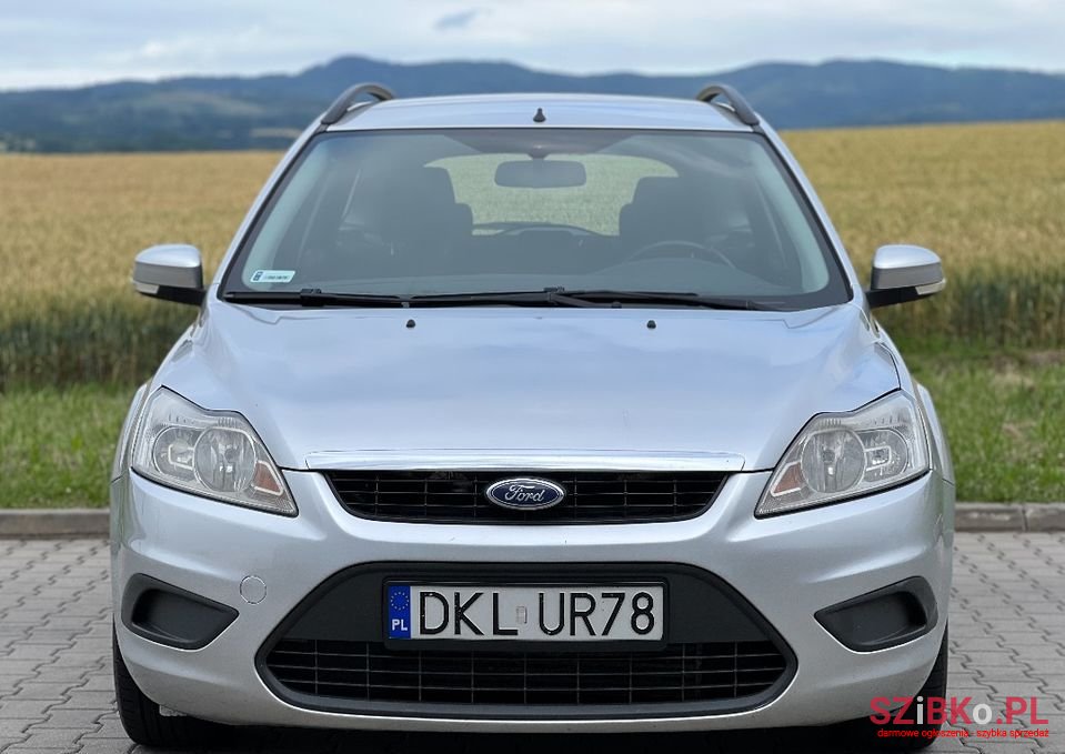 2009' Ford Focus photo #3