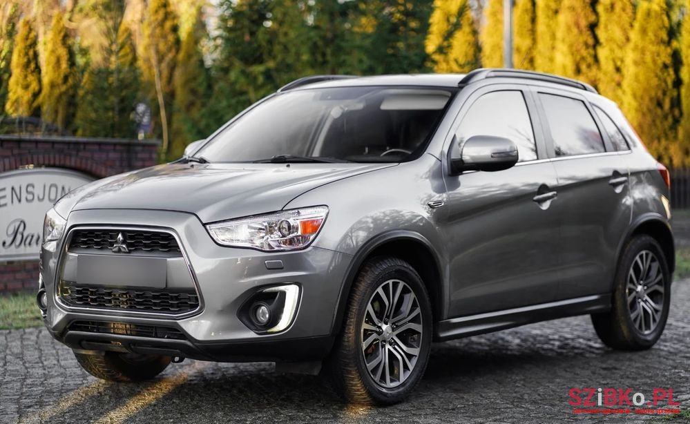 2015' Mitsubishi ASX photo #1