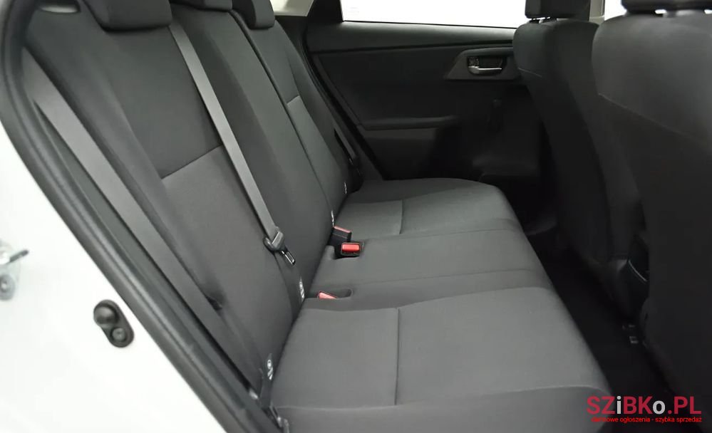 2016' Toyota Auris 1.33 Vvt-I Active photo #4