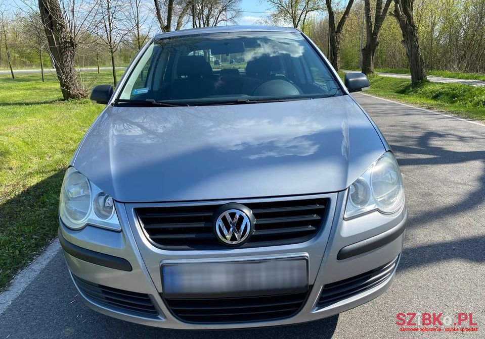 2009' Volkswagen Polo photo #4