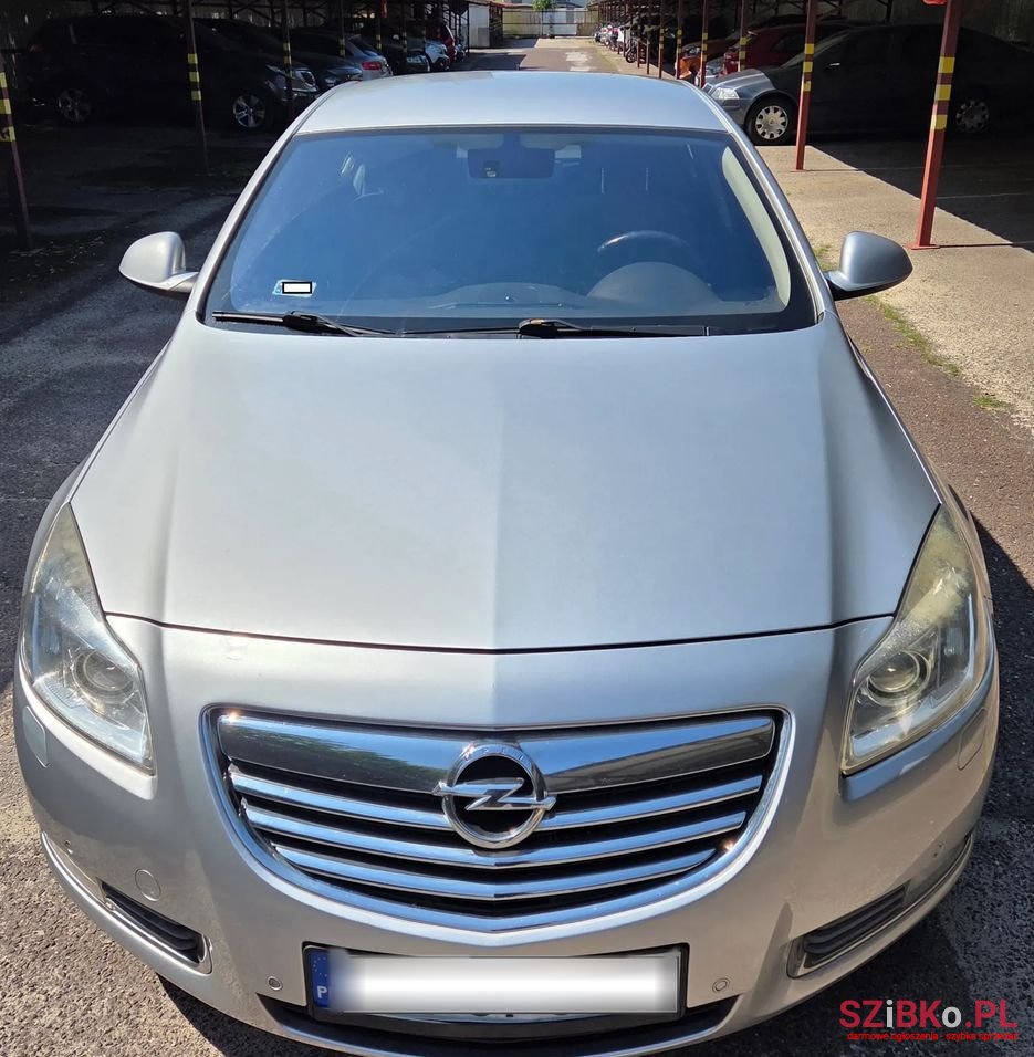 2009' Opel Insignia 2.0 T Cosmo 4X4 photo #2