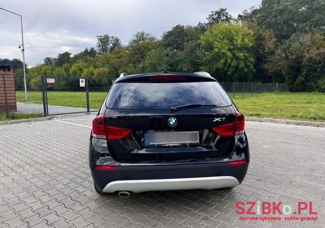2011' BMW X1 Xdrive23D photo #6