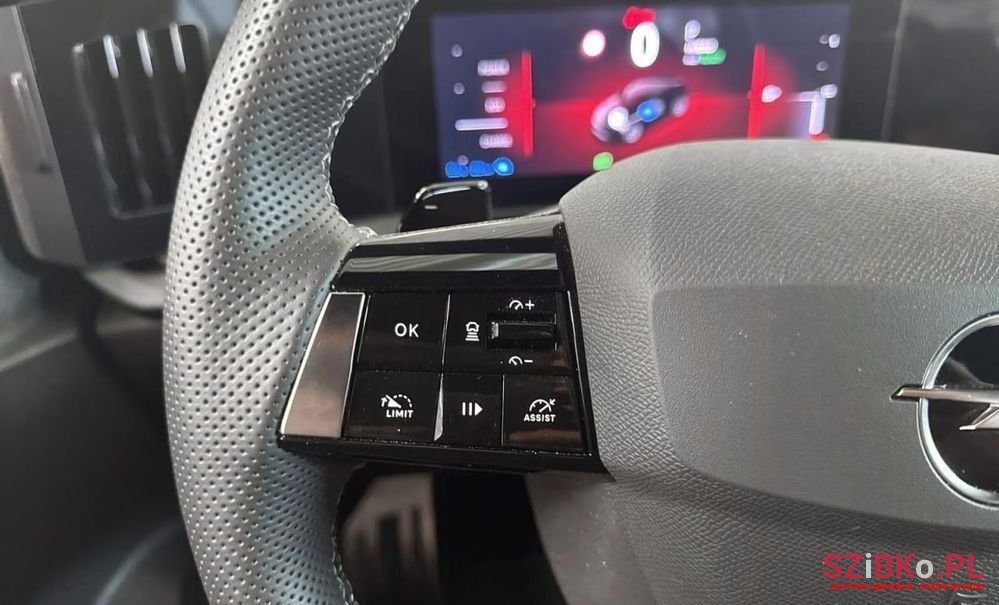 2023' Opel Astra photo #5