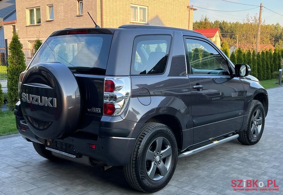 2009' Suzuki Grand Vitara photo #4