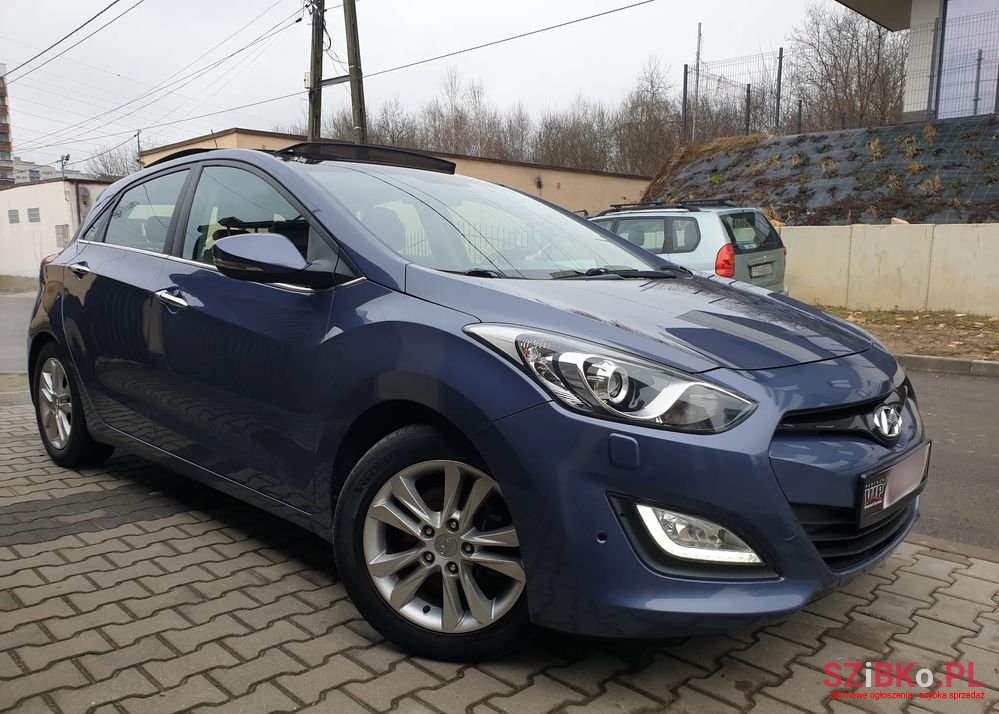 2013' Hyundai i30 photo #1