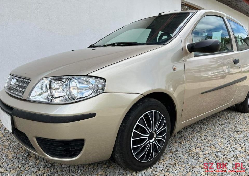 2009' Fiat Punto photo #3