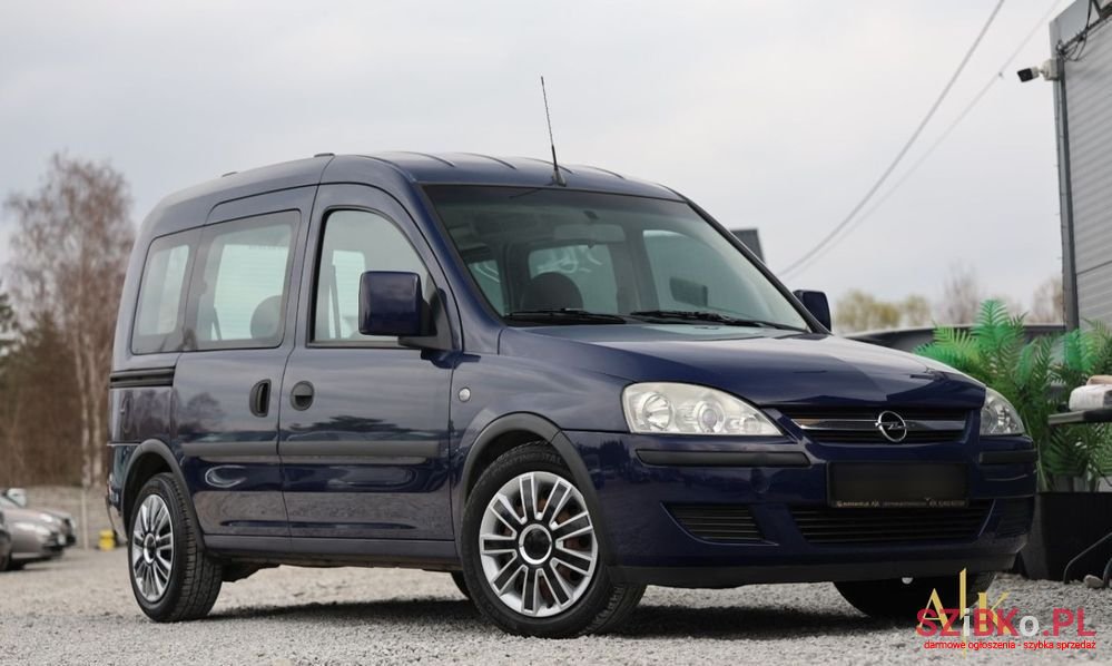 2010' Opel Combo photo #1