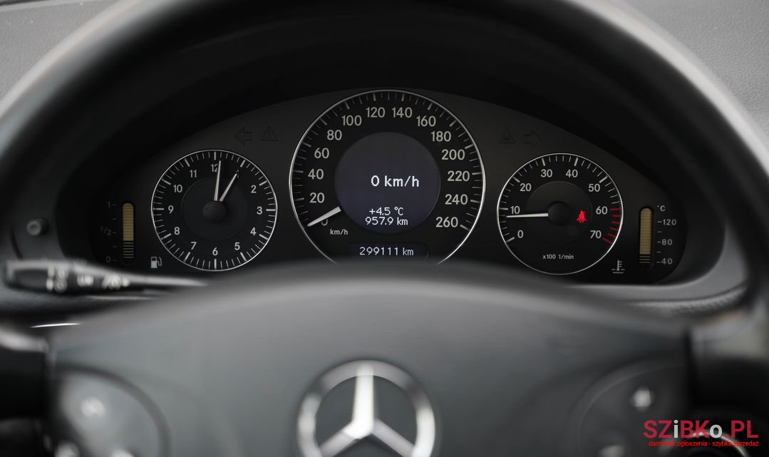 2003' Mercedes-Benz Klasa E photo #4