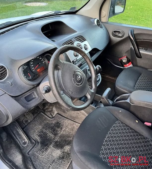 2011' Renault Kangoo photo #6