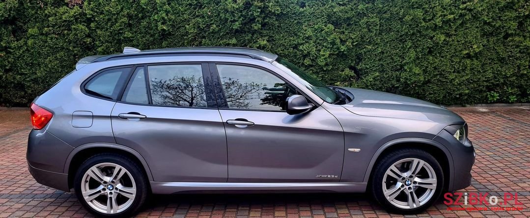 2011' BMW X1 photo #2