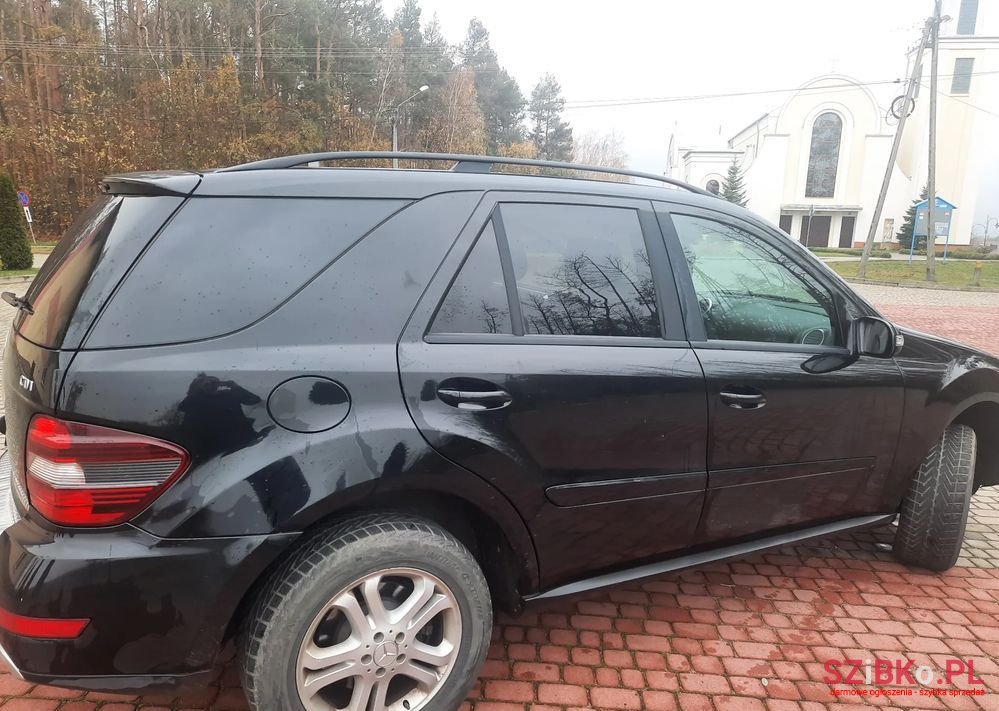 2005' Mercedes-Benz Ml 320 Cdi 4-Matic photo #4