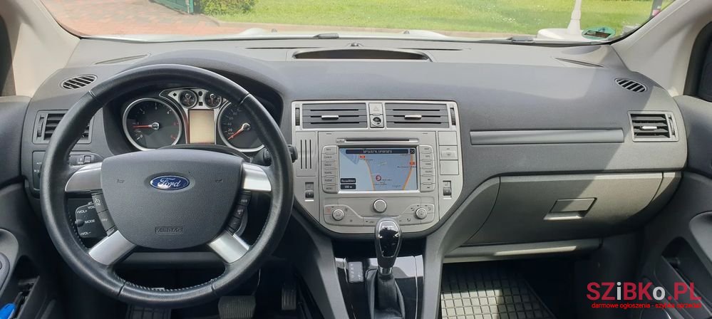 2011' Ford Kuga photo #5