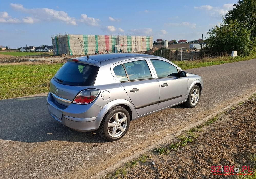 2009' Opel Astra Iii 1.6 Enjoy photo #3