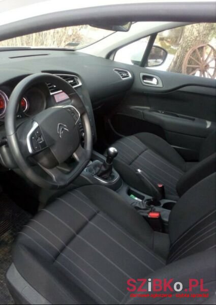 2014' Citroen C4 photo #5