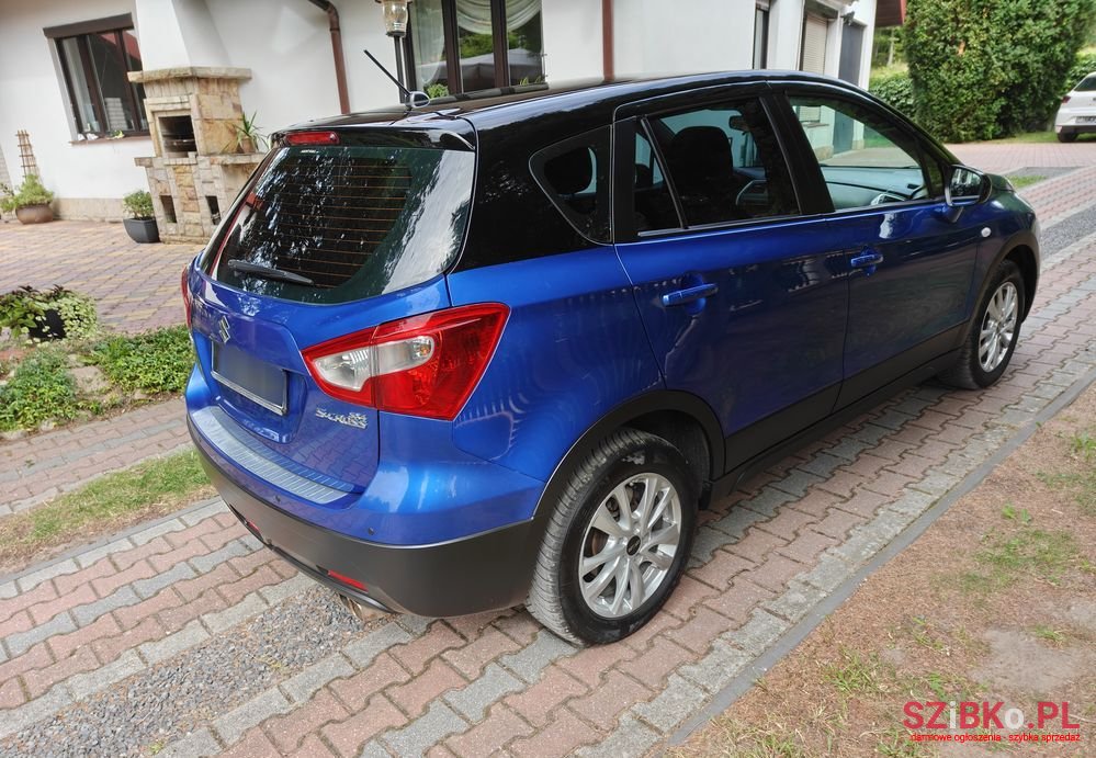 2015' Suzuki SX4 S-Cross photo #4