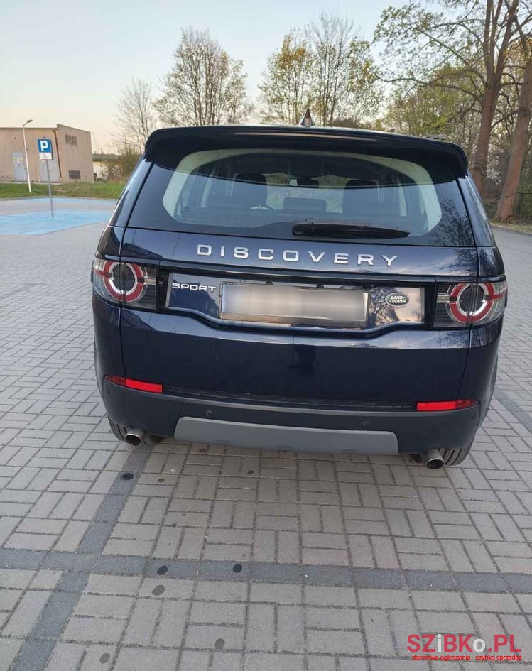 2017' Land Rover Discovery Sport D180 Se photo #4