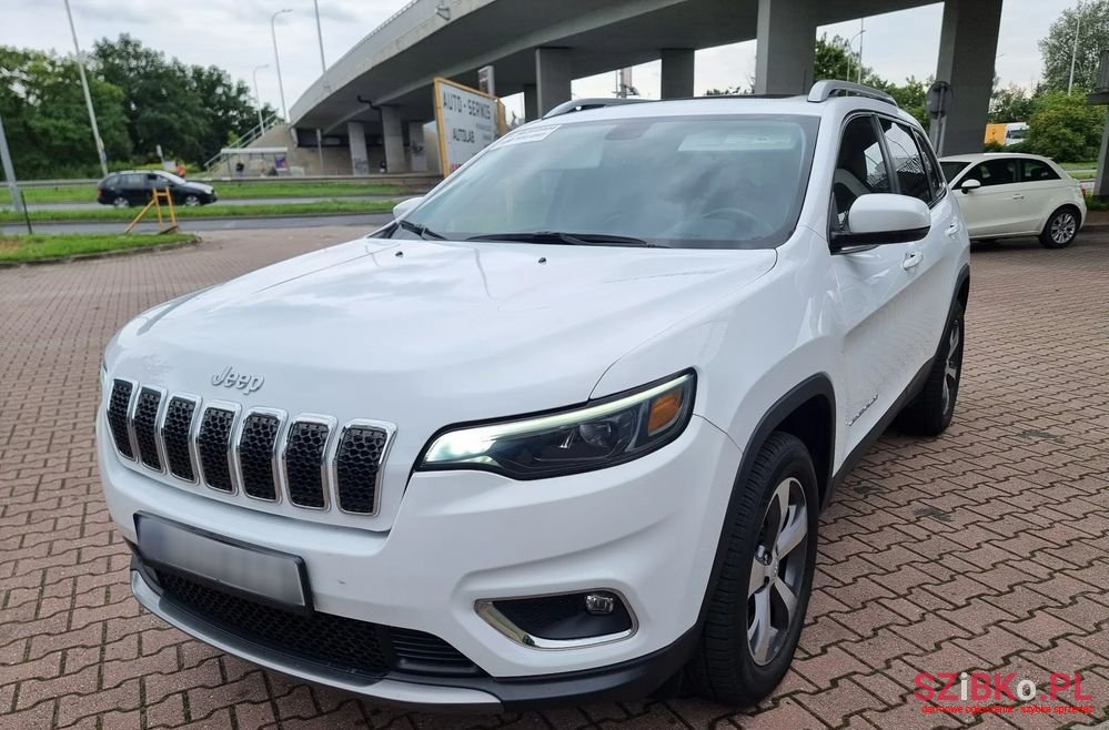 2019' Jeep Cherokee photo #1