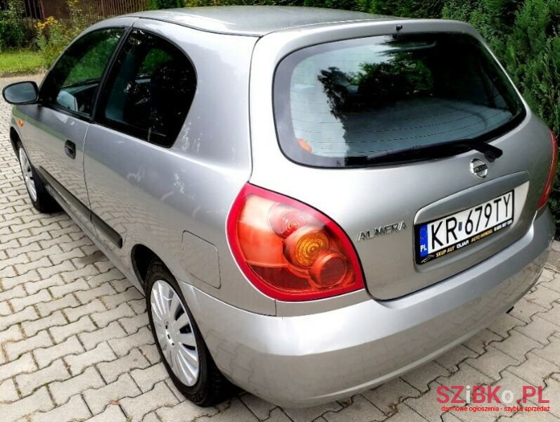 2004' Nissan Almera photo #4