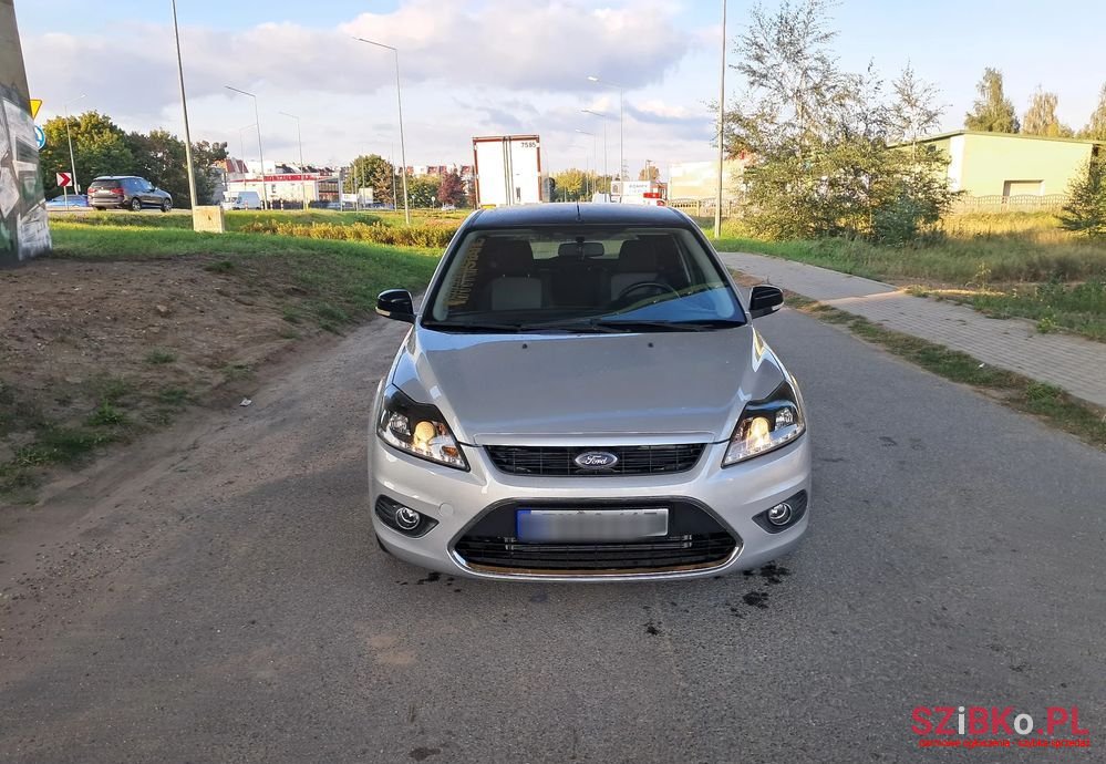 2010' Ford Focus 1.6 16V Sport photo #1
