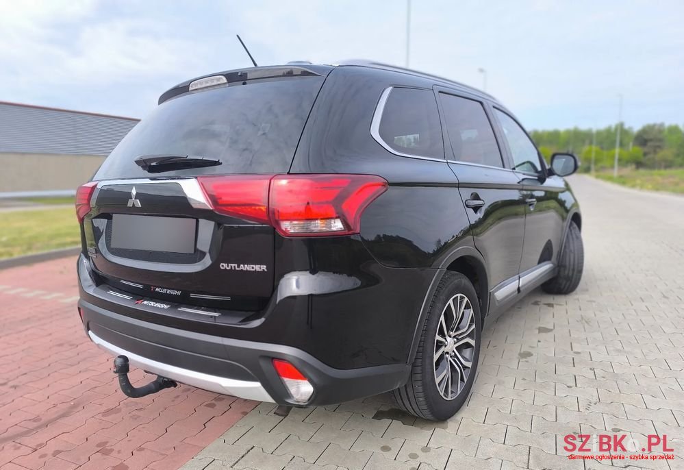 2016' Mitsubishi Outlander 2.0 Intense + 4Wd Cvt photo #6