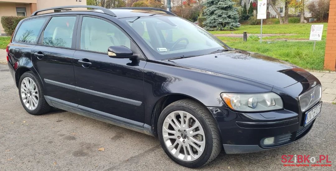 2005' Volvo V50 photo #5