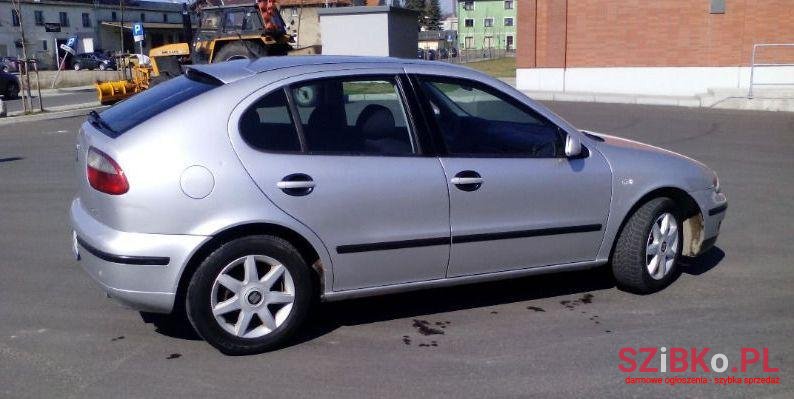 2003' SEAT Leon photo #1