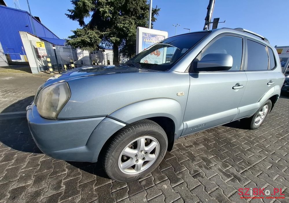 2005' Hyundai Tucson photo #4