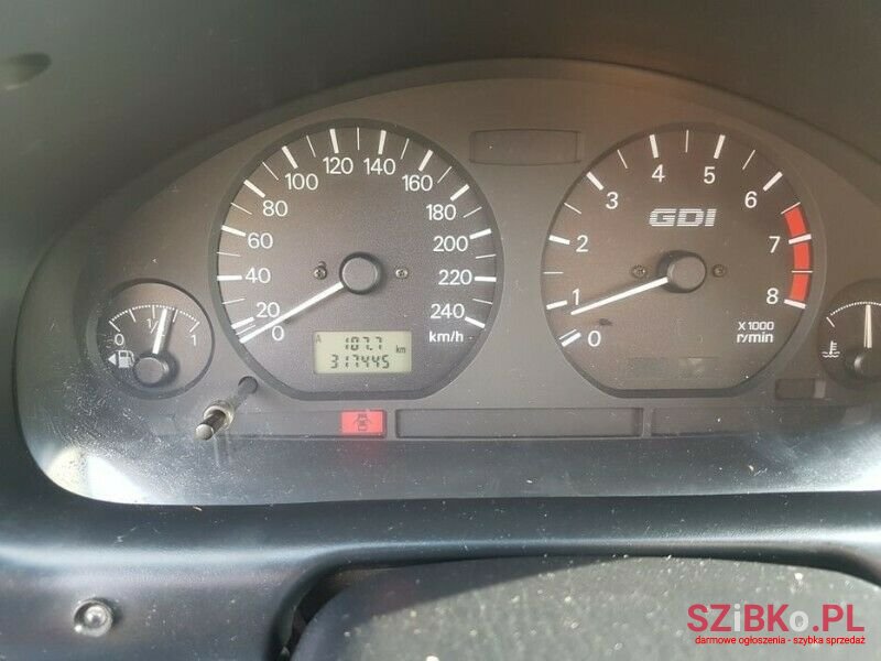 1997' Mitsubishi Carisma photo #5