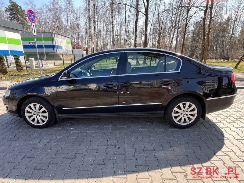 2008' Volkswagen Passat photo #4