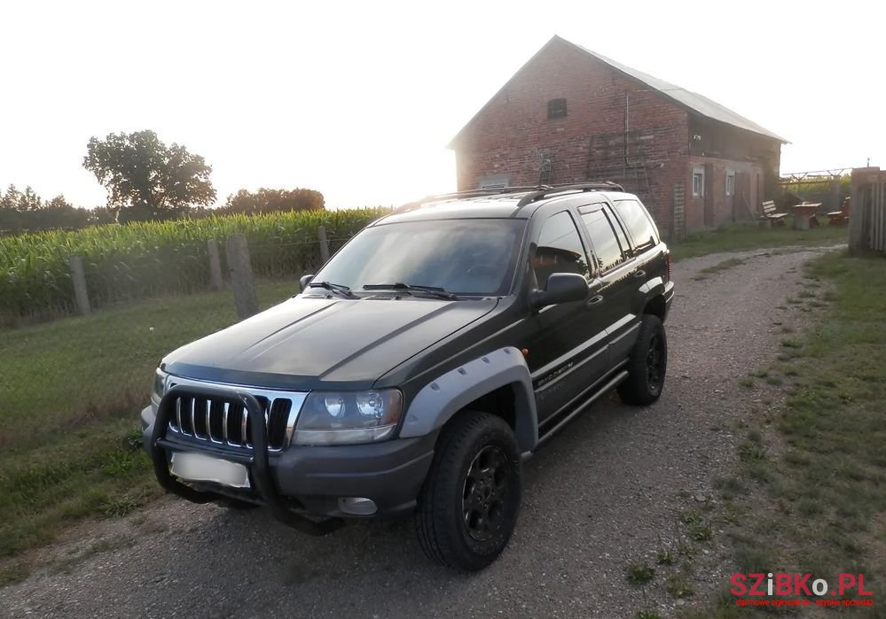 2002' Jeep Grand Cherokee photo #1