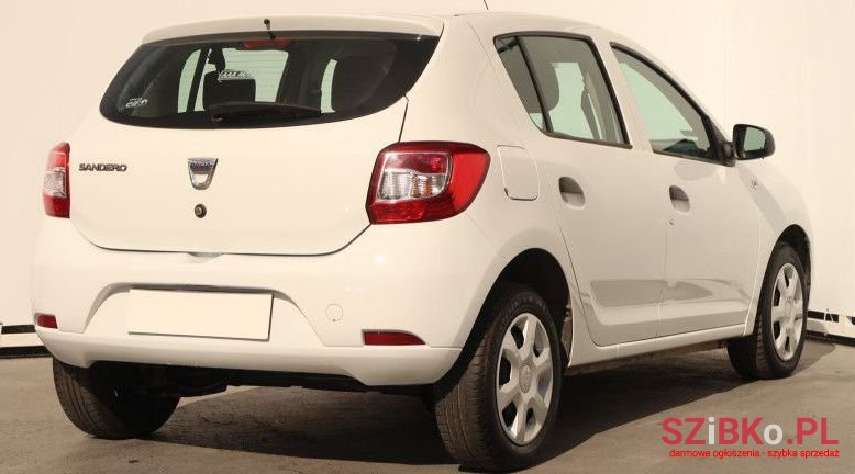 2016' Dacia Sandero photo #4