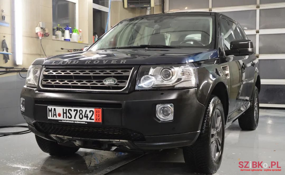 2014' Land Rover Freelander photo #3