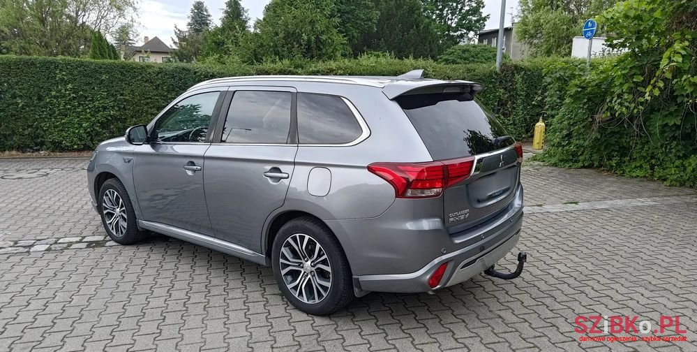 2017' Mitsubishi Outlander Intense + photo #4