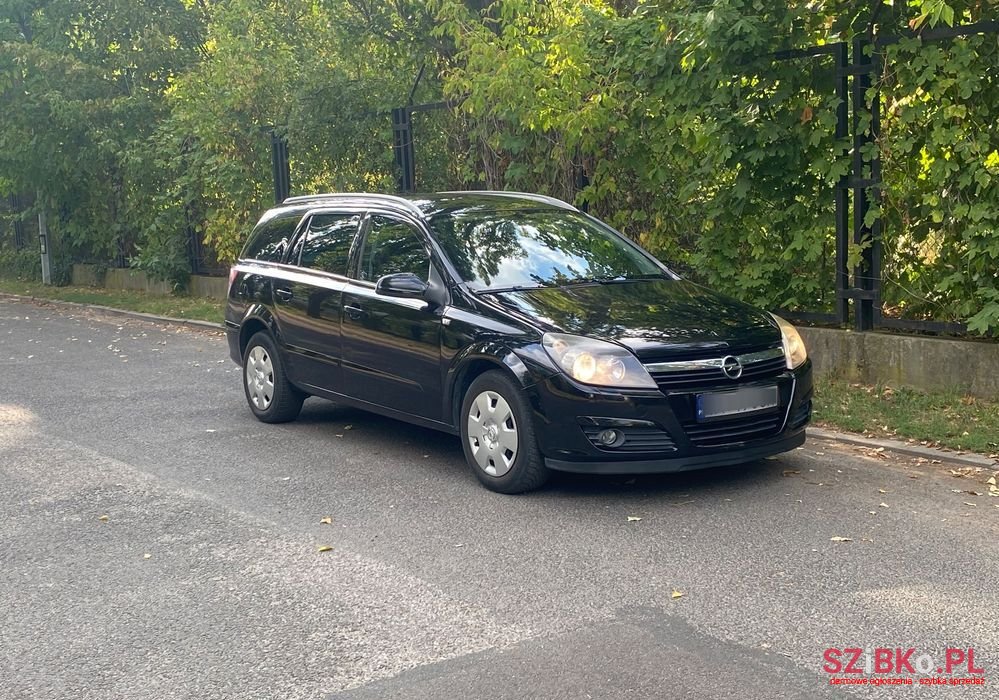 2006' Opel Astra photo #2