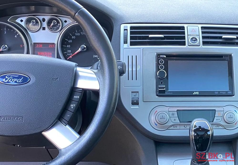 2010' Ford Kuga photo #6