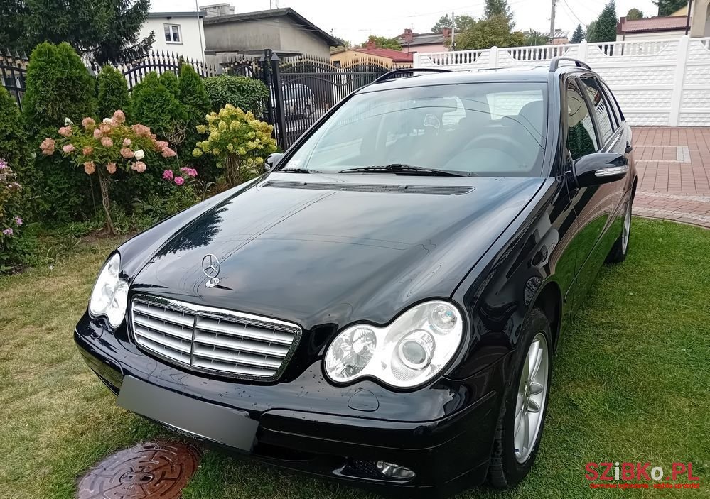 2003' Mercedes-Benz C-Class 200 T photo #1
