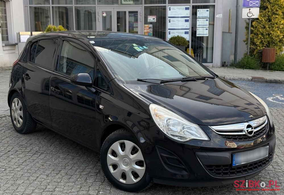 2011' Opel Corsa 1.2 16V Cosmo photo #3
