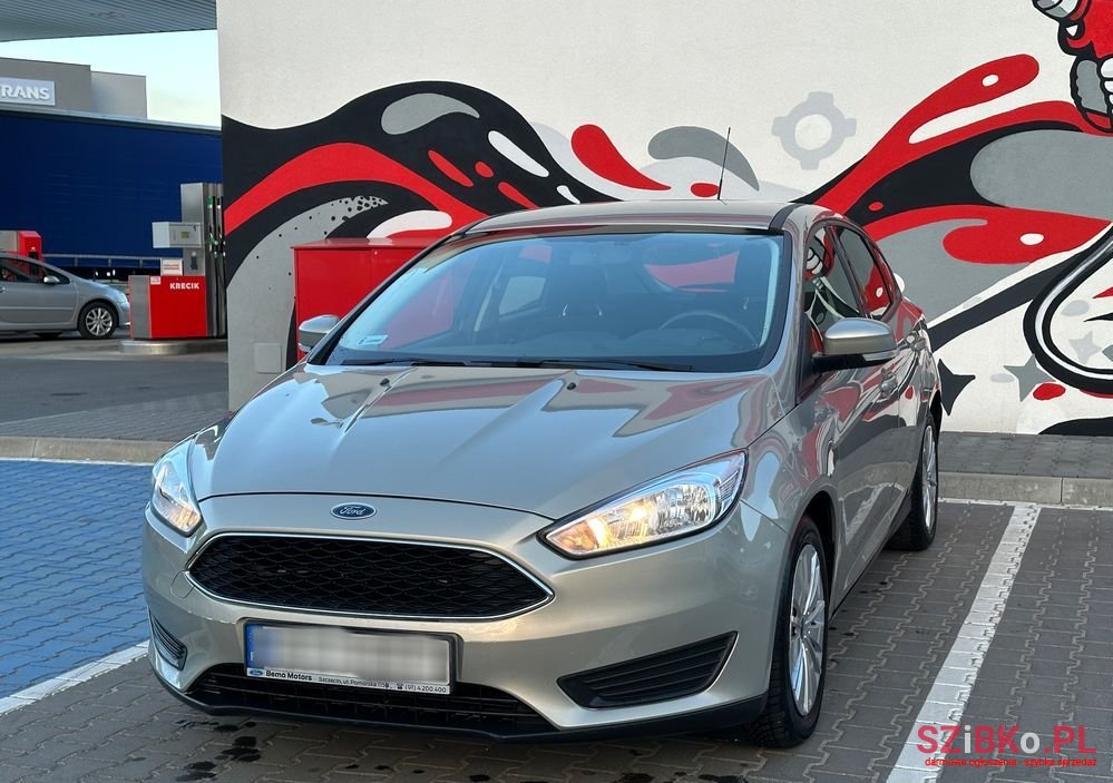 2015' Ford Focus photo #2