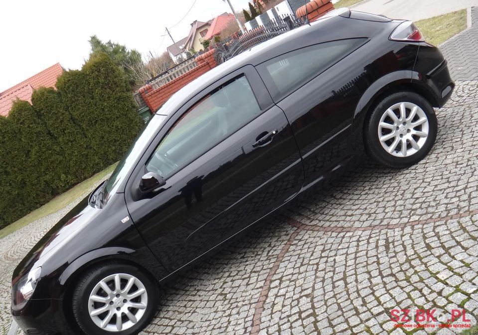 2005' Opel Astra photo #4