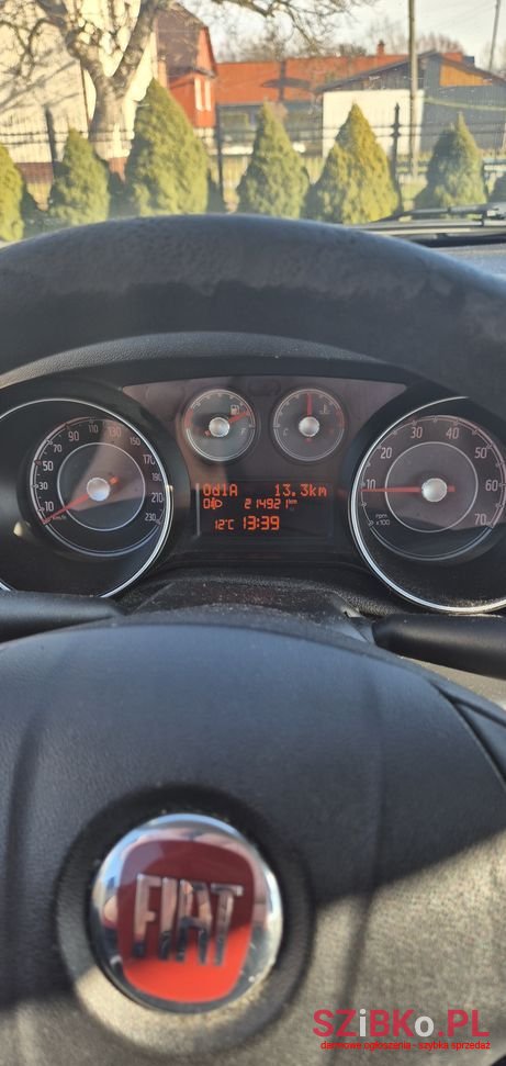 2015' Fiat Punto 1.4 Easy S&S photo #5