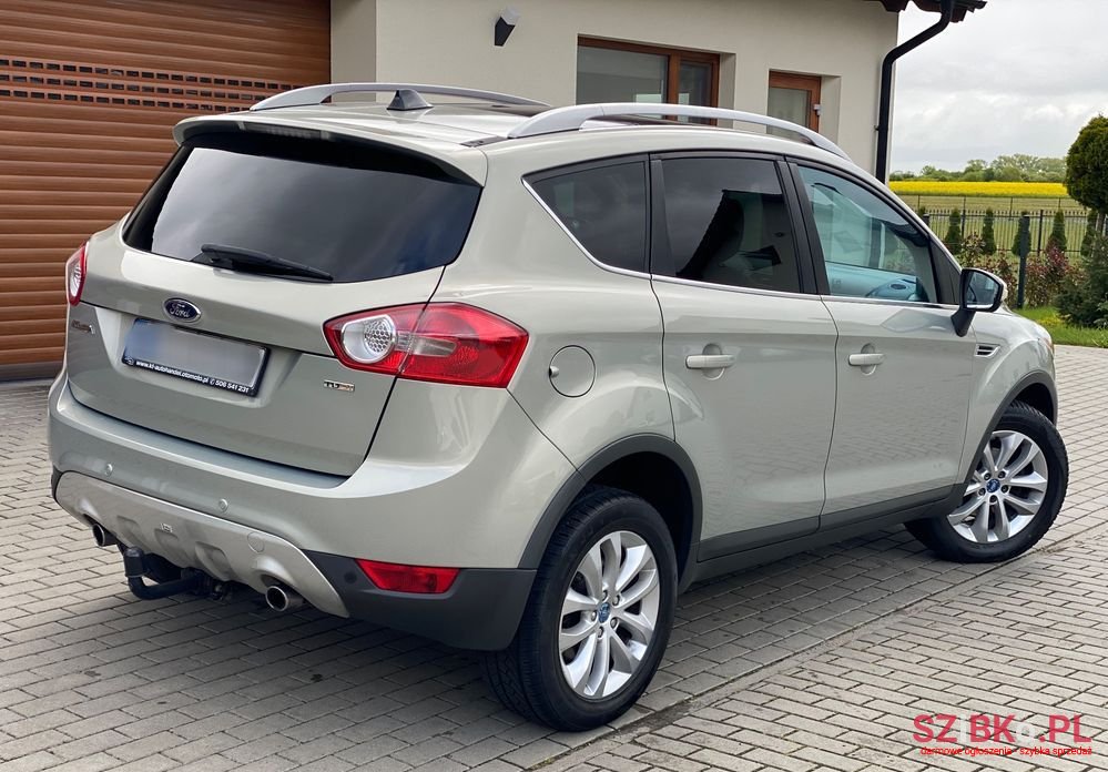 2010' Ford Kuga 2.0 Tdci 4X4 Titanium photo #2