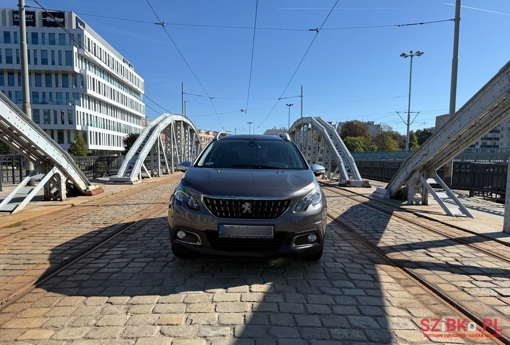 2017' Peugeot 2008 photo #5