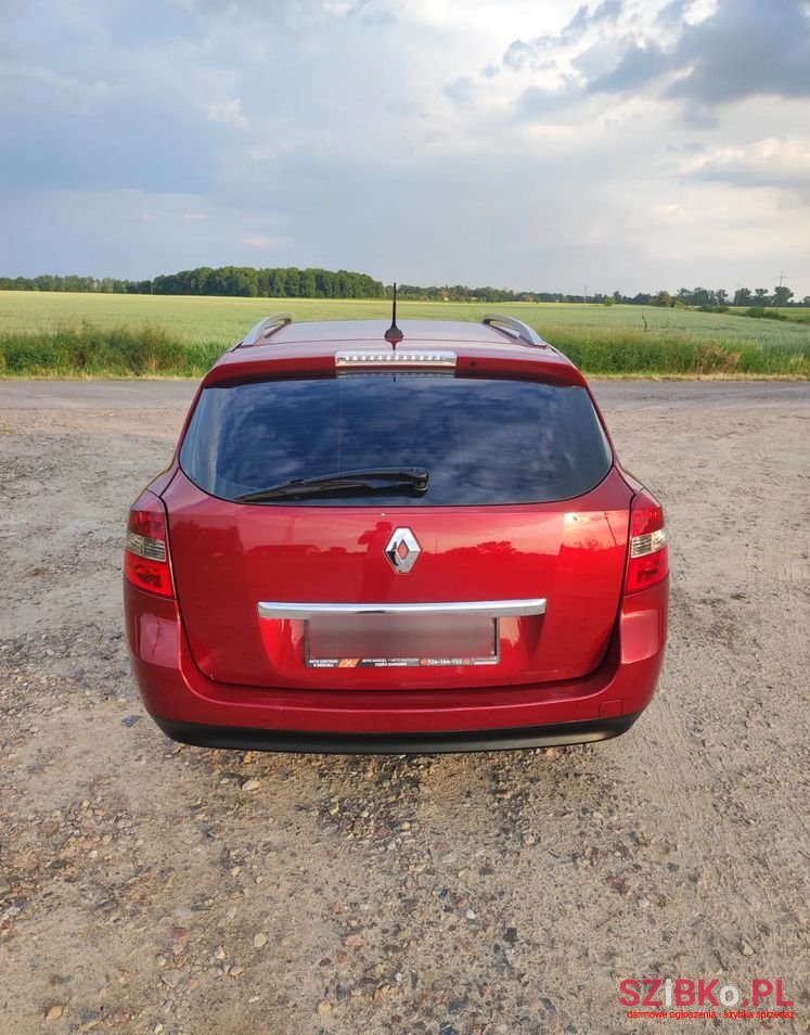 2008' Renault Laguna photo #6