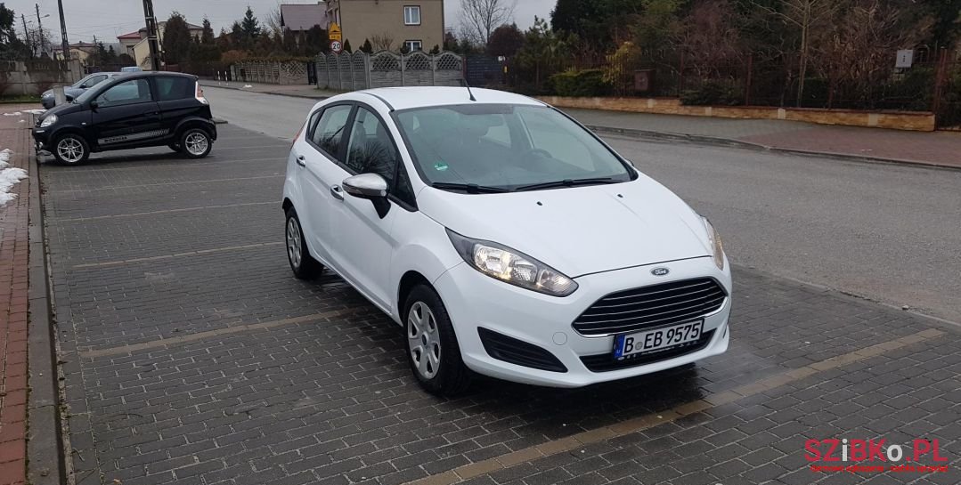 2014' Ford Fiesta Stop photo #4