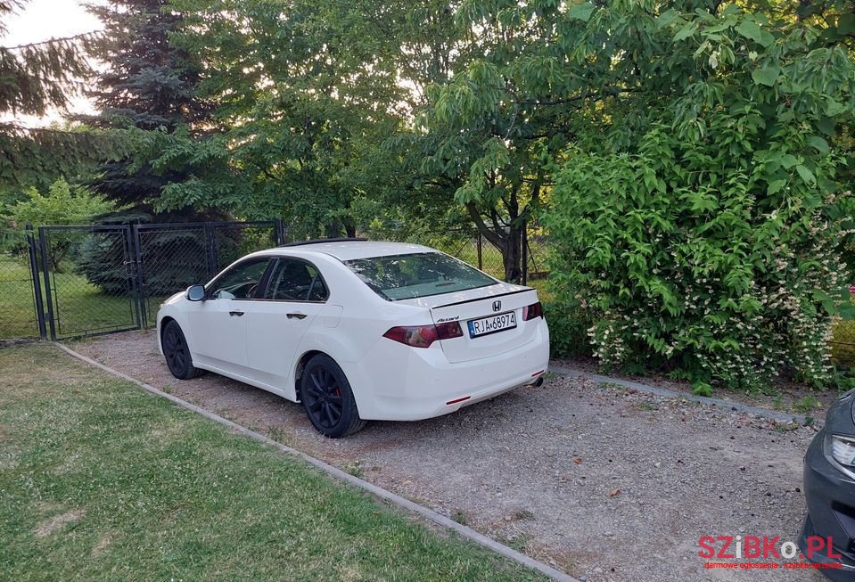 2009' Honda Accord photo #2