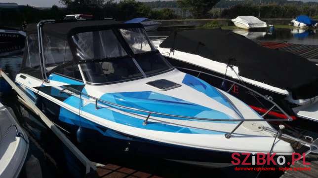 2010' Rinker photo #2