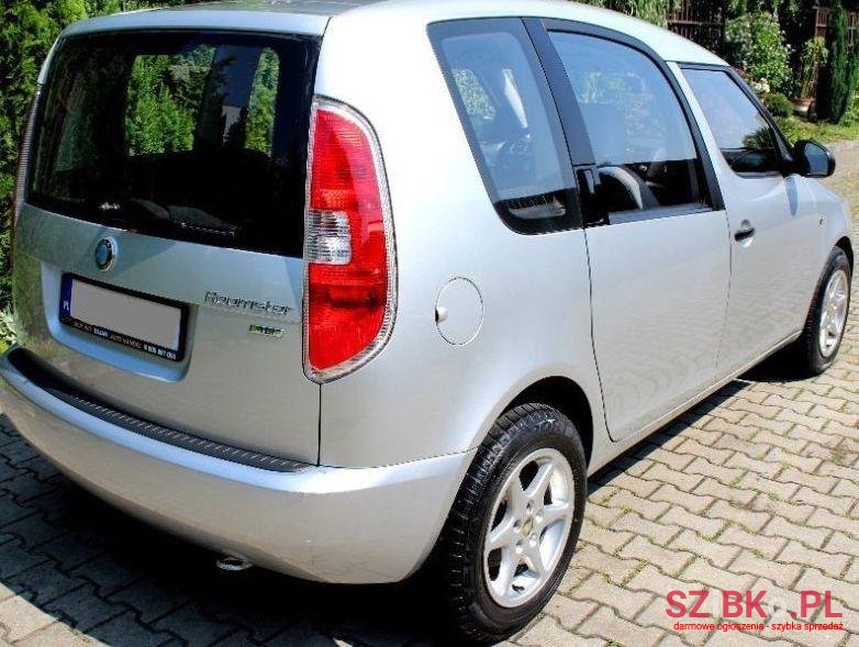 2007' Skoda Roomster photo #3