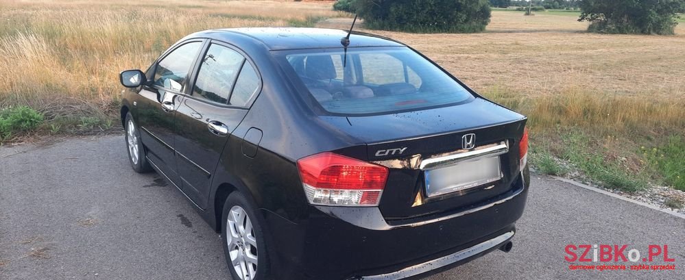 2010' Honda City 1.4 Elegance photo #6